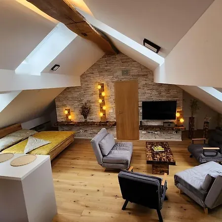 Apartamento Krásný Refrino
